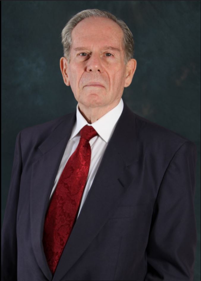 Lic. Erich Neurohr Trejos. 1er Director Gral. OIJ