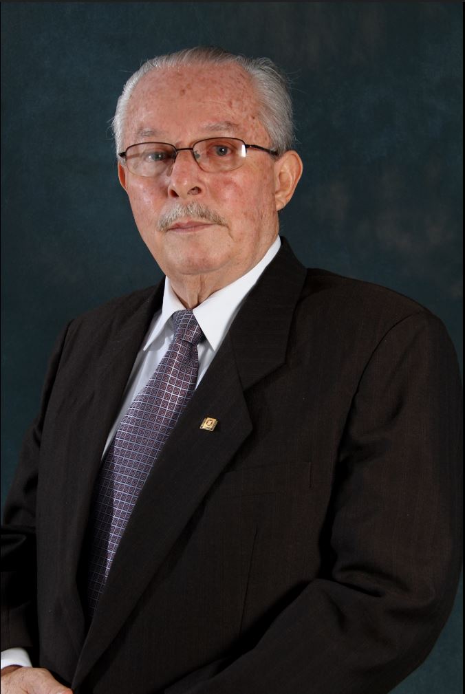 Lic. Guido Oscar Jiménez Gómez. Grupo primeros investigadores del OIJ