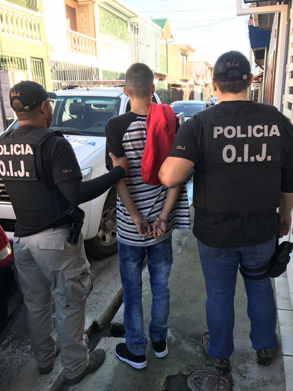 OIJ Delegación Regional de Heredia : Tres hombres fueron detenidos como sospechosos de robo.