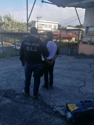 OIJ Delegación Regional de Heredia: Dos hombres fueron detenidos como sospechosos de asaltar taxistas.