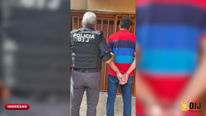 La Sección de Capturas y Presentaciones detuvo a hombre con captura en Alajuelita