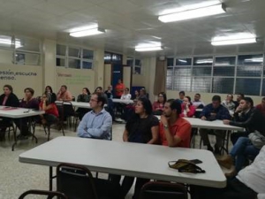 Charla a padres y madres de estudiantes del Colegio El Rosario