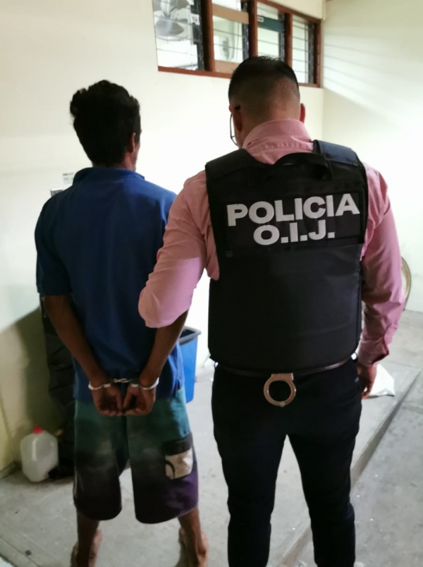 OIJ Subdelegación Regional de Santa Cruz: Detenido sospechoso de participar en robos a comercios